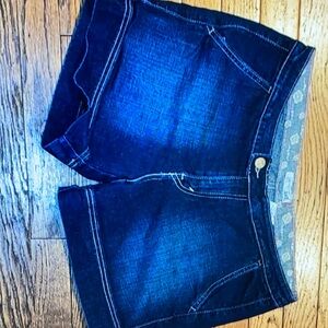 Levi’s jean shorts